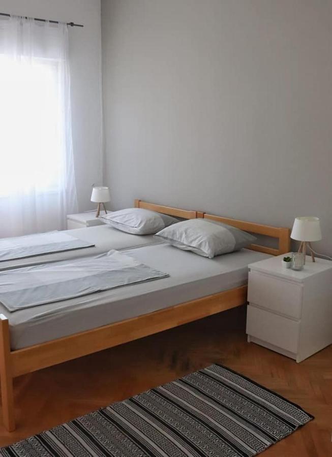 Apartman Simac Okrug Gornji 트로기르 외부 사진