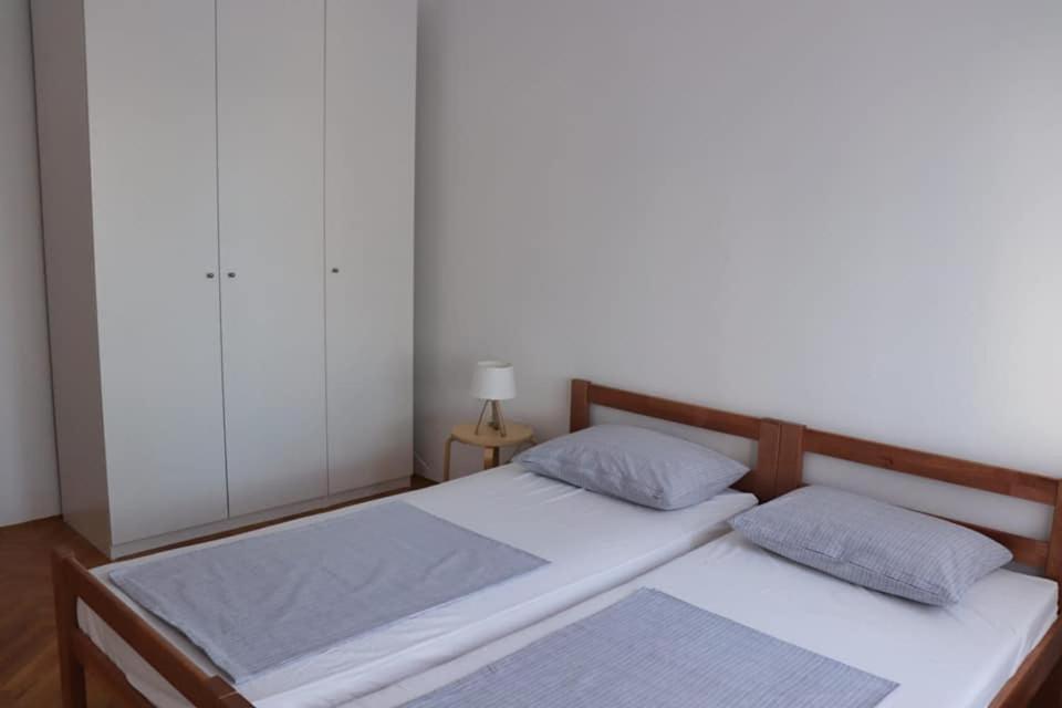 Apartman Simac Okrug Gornji 트로기르 외부 사진