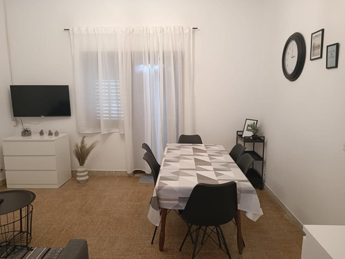 Apartman Simac Okrug Gornji 트로기르 외부 사진