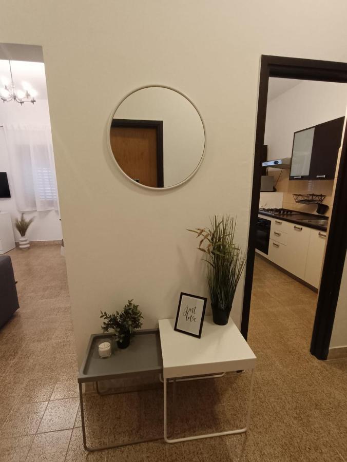 Apartman Simac Okrug Gornji 트로기르 외부 사진